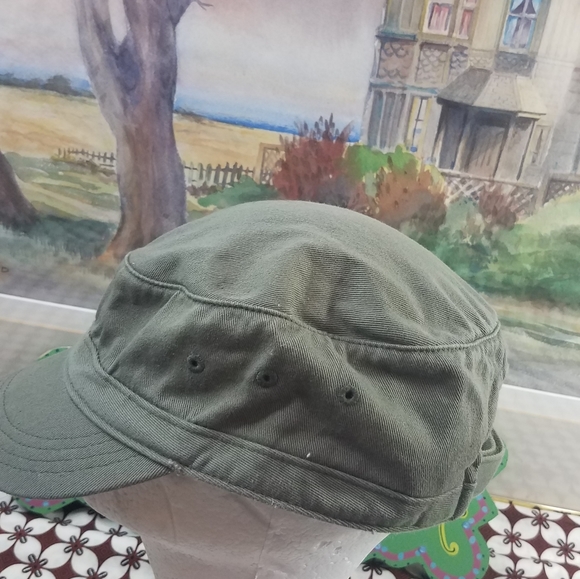 Women Cap - Picture 5 of 9